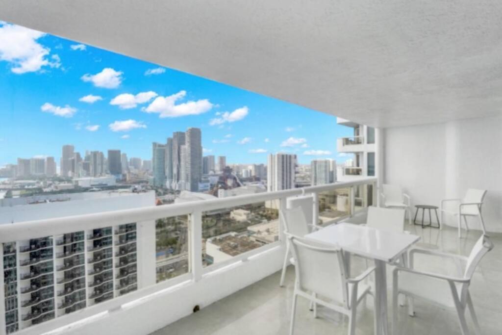 Shades Of Miami Sky Penthouse! Newly Renovated Lejlighed Eksteriør billede