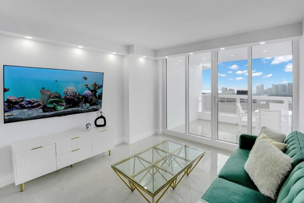 Shades Of Miami Sky Penthouse! Newly Renovated Lejlighed Eksteriør billede